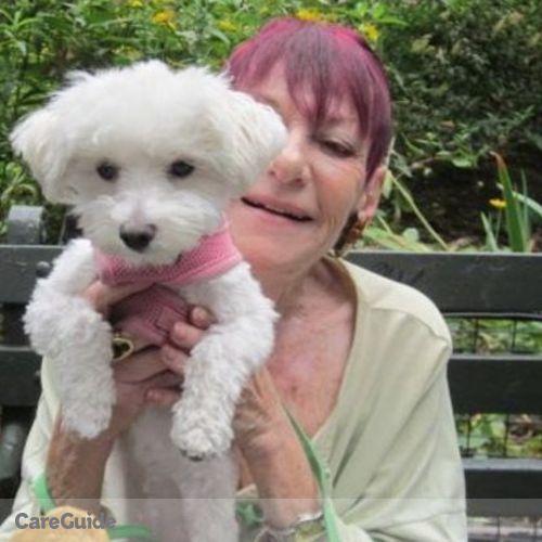 Pet Care Provider Topaz Lennard's Profile Picture