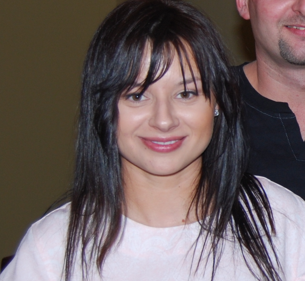 Polish Cleaning Ladies Magda & Lucy Housekeeper in Streamwood, IL