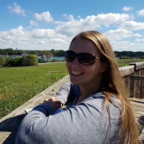 Canadian Nanny Provider Veronica Reid's Profile Picture