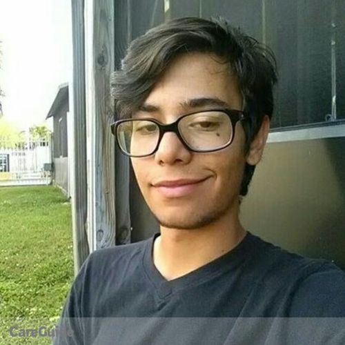 Pet Care Provider Julian Rodriguez's Profile Picture