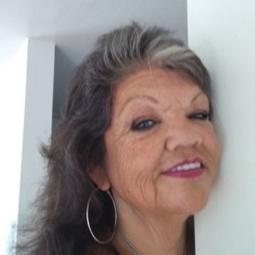 House Sitter Provider Sandi Mccoy's Profile Picture