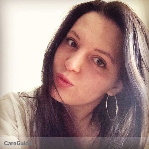Canadian Nanny Provider Arianna Carrion's Profile Picture