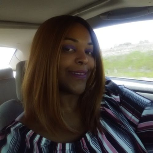 Housekeeper Provider April W's Profile Picture