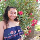 Makayla Tomzak, a dog lover who cares for cats... and dogs!