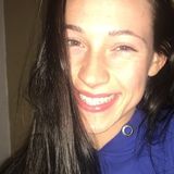 Experienced and hardworking maid looking for houses in Stockton, CA.