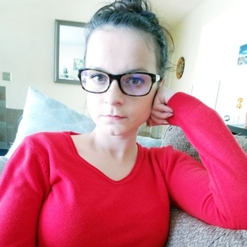 Housekeeper Provider Emilia Z's Profile Picture