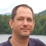 Dog-loving House-sitter