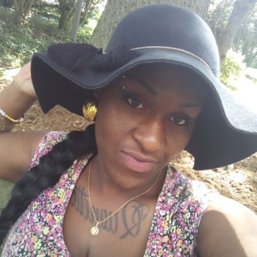 Housekeeper Provider Typhanie Burton's Profile Picture