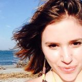 Babysitter/Nanny looking for work, experienced art teacher, amazing with kids!
