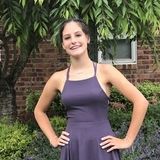 Babysitter Offered in East Islip