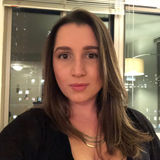 Im a Brazilian writer living in New York City with a valid EAD.