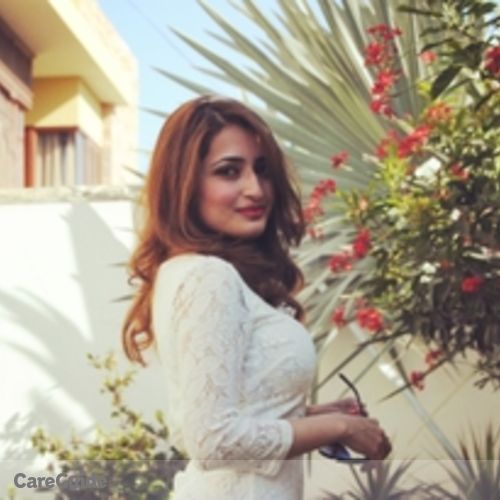 Canadian Nanny Provider Hajra Khan's Profile Picture