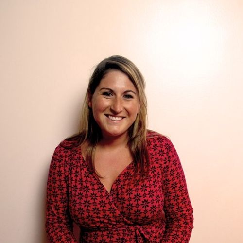 excellent house dog cat sitter available house sitter in house sitter provider andrea l s profile picture