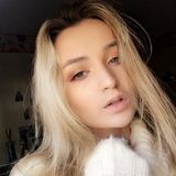 Hi! My name is Courtney and I am an 18 year old girl in school to become a lawyer. Looking for a babysitting job!