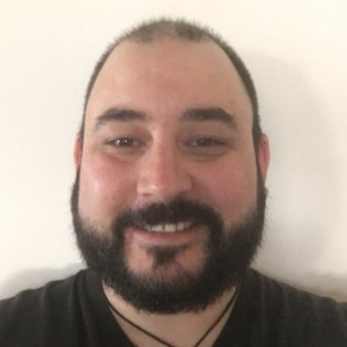 House Sitter Provider Carlos Celedon's Profile Picture