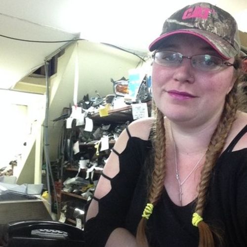 Canadian Nanny Provider Lindsey F's Profile Picture