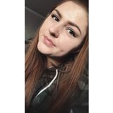 Hey I'm Kelli! I Offer House Sitting and Plant Caring!
