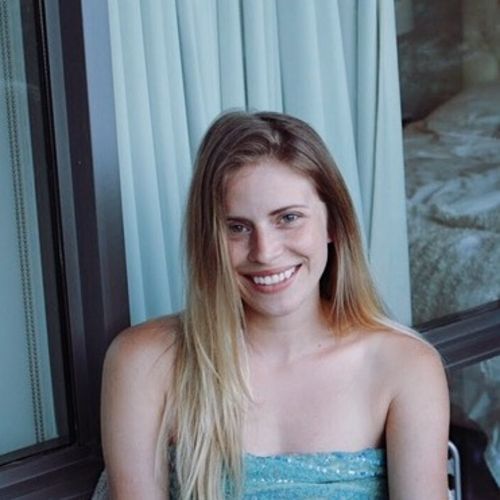 Canadian Nanny Provider Amy Pearce's Profile Picture