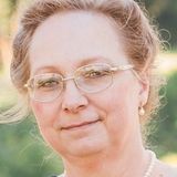 Home Sitter in Lake Oswego South West Portland Area
