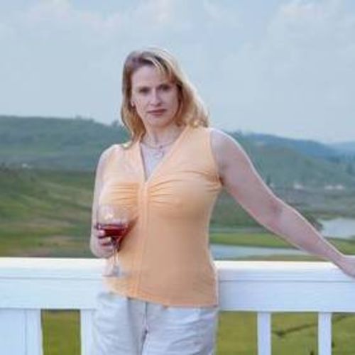 House Sitter Provider Marybeth H's Profile Picture