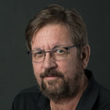 Experienced photographer and photojournalist