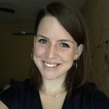 Fayetteville-based House Sitter (and other) with wheels !