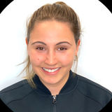 My name is Kloe Gagnon, a professional photographer and graphic designer from Montreal, Canada.