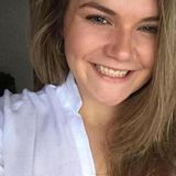 Hello I am an au pair from Calgary looking to work and be part of an awesome family !