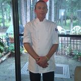 Excellent private chef available, with experience .