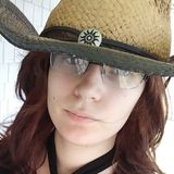 Im a vet. Assistant at ansonia animal hospital. Ive been there 2 years. Just looking for some side fun!