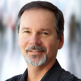 Diverse professional photographer specializing in Architecture, Headshots, Portraits, Food and Product photography