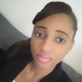 Je suis Lidjina, une jeune demoiselle de 17 ans. Et j me propose entent que gardienne et babysitter.