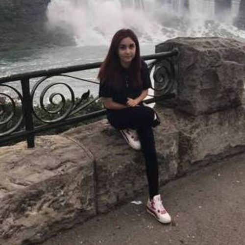 Pet Care Provider Connie Naghshebandi's Profile Picture