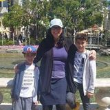 Los Angeles Pet Sitter Available For Being Hired in California