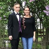 Professional mother son duo / non smoking / 38 year experience with pets and keeping things clean