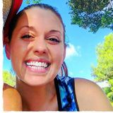 Caring, Responsible Female Professional House &Pet Sitter