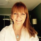 I am a Reliable and Honest woman who respects other people's things and loves animals.