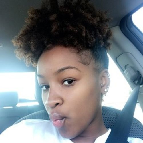 House Sitter Provider Tiarra E's Profile Picture