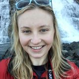 Menlo Park babysitter and fourth year medical student looking to be hired, soon to be pediatrics resident