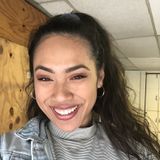 Sunny college student willing to help!