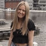 Energetic, loving Babysitter Offered in Brookfield