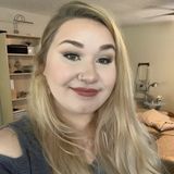 My name is Maddie, I am a student looking for part-time work as trustworthy housekeeper in Franklin and the surrounding area.
