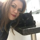 Pembroke Pines Pet Sitter Interested In Being Hired in Florida