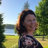 Passionate gardener. 35 years experience with annuals, perennials, veggies and small shrubs. Professional, reliable, with car