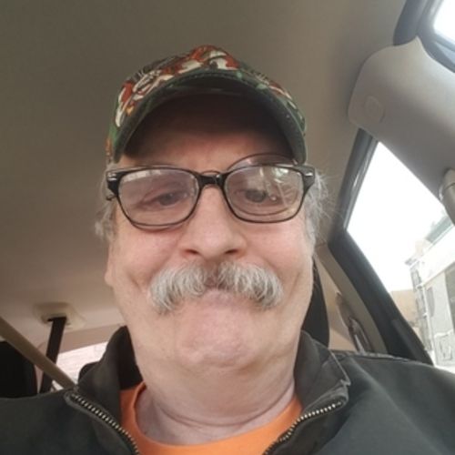 Pet Care Provider Robert L's Profile Picture