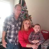 I am a dependable out going mom of 3