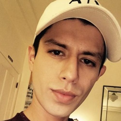 Housekeeper Provider Eduardo R's Profile Picture