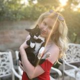 Flexible Pet Sitter with Prior Experience!