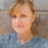 Responsible, Experienced, Energetic Housekeeper in Tampa, Florida