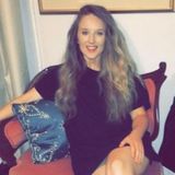 Experienced And Professional Petsitter Available Immediately